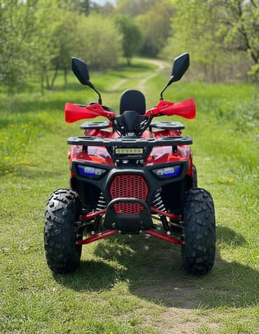 Ostali motocikli i skuteri: Crveni kvad sa LED svetlima, retrovizorima i zaštitnim elementima za