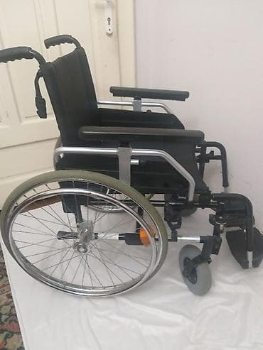 medicinski zavoj: Francuska aluminijumska invalidska kolica poznate marke INVACARE, u — 4