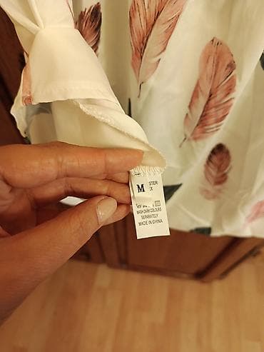 odeća za punije osobe: Ženska letnja haljina sa printom pera - Model: off-shoulder — 2