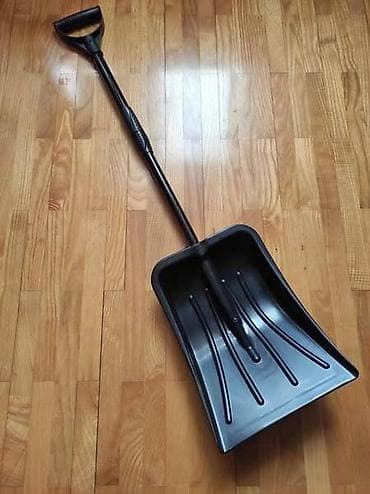 plastika za parking: LOPATA ZA SNEG ZA AUTOMOBILE | Lopata za sneg za automobile. 99 cm — 1