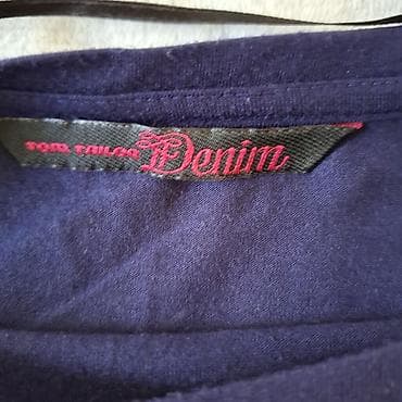 torbe sa stampom: Ženska majica Tom Tailor Denim - Boja: tamnoplava - Model: šišmiš — 3