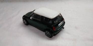 mini fudbal igracka: Burago Mini Cooper slomljen l.retrovozor,stavljen neoriginalni — 3