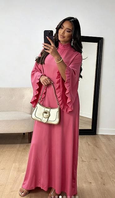 Elegantna maxi haljina sa volan rukavima Univerzalna veličina -