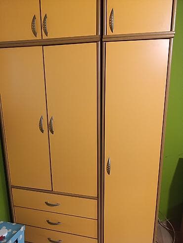 jysk ormari za odlaganje: Veliki orman 
dvokrilni i jednokrilni
233x127cm — 1