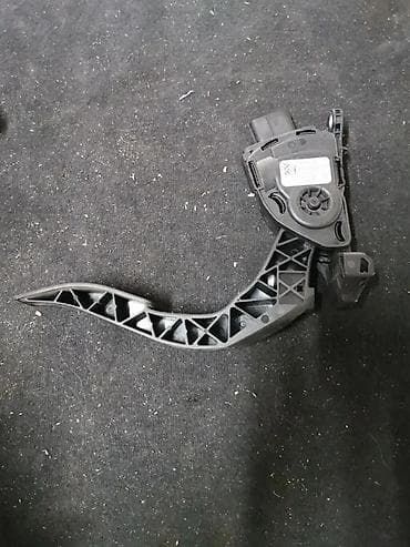 merac ulja audi a4 b8: PEDALA GASA A4B8 07-15. 8K1721523A | pedala gasa — 2