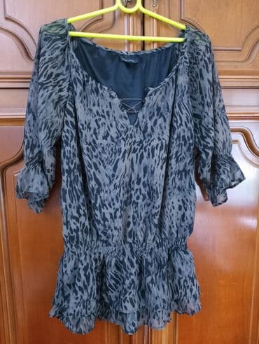Shirts, blouses and tunics: 500din — 1