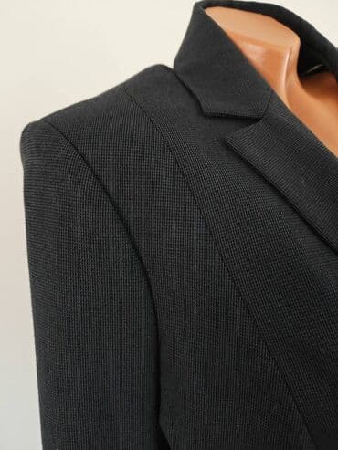 Shirts, blouses and tunics: Comma Nov sako Naznačena veličina 42 Odgovara za 40 Poluobim 50 cm Za — 3