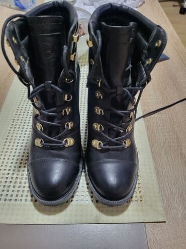 jednodelne pidzame h m: Ankle boots, Guess, 38.5 — 1