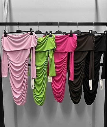 Donji veš: 🔥Ženska uska mini haljina s golim ramenima i dugim rukavima.
✅2300 din — 5