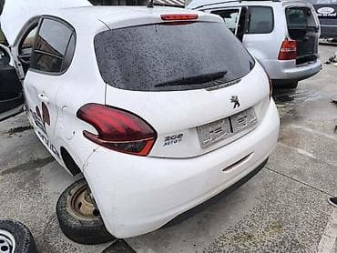 peugeot auto delovi: PEUGEOT 208 2015. GOD. - KOMPLETAN AUTO U DELOVIMA | Molba za — 1