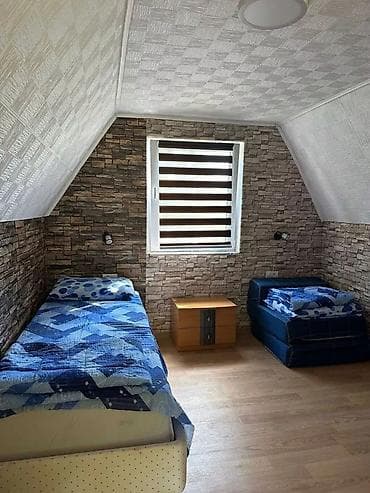 jeftine kuce petrovac na mlavi: Izdaje se vikendica od 40m2 u Kajtasovu. Kapaciteta do 4 osobe. Cena — 8