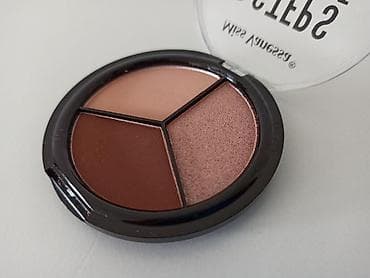 bolero za vencanicu: Paleta za konturisanje, hajlajt i bronzer — 1