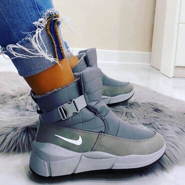 Donji delovi trenerke: Čizme — 4