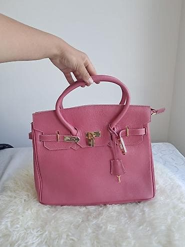Torbe: Hermes Elegantna ženska torba u prelepoj roze boji, izrađena od — 1