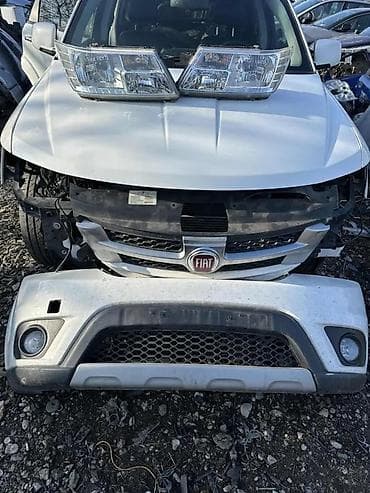 drzac za casu za auto: BRANIK FAR KRILO RETROVIZORI HAUBA I SVE ZA FIAT FREEMONT | Branik — 1