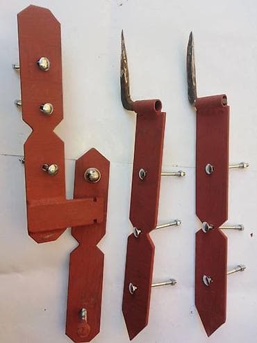 Okovi-metalni za kapije i razna vrata sa slike,šarke debljine 4 mm