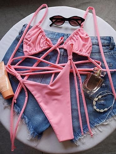 Roze bikini set – dvodelni - Model: trokutasti grudnjak sa naborima i