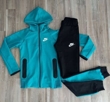 nike air max command cena: Nike ženska trenerka

Novo
Pamuk
Veličine xs s m l — 9