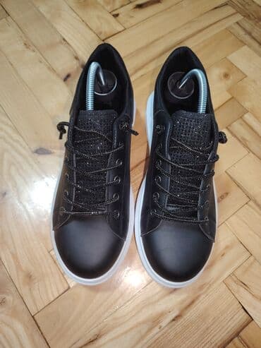 Women's Sneakers and athletic shoes: 39, bоја - Crna
