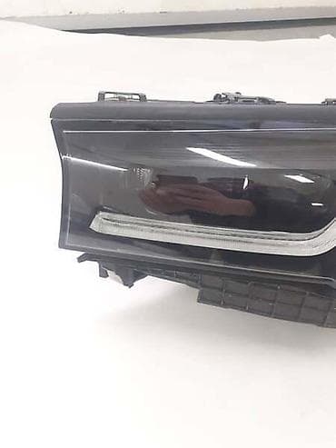 golf 2 delovi: LEVI FAR ZA BMW 518, 520, 523 . - | Levi far za BMW 5 G3 — 2