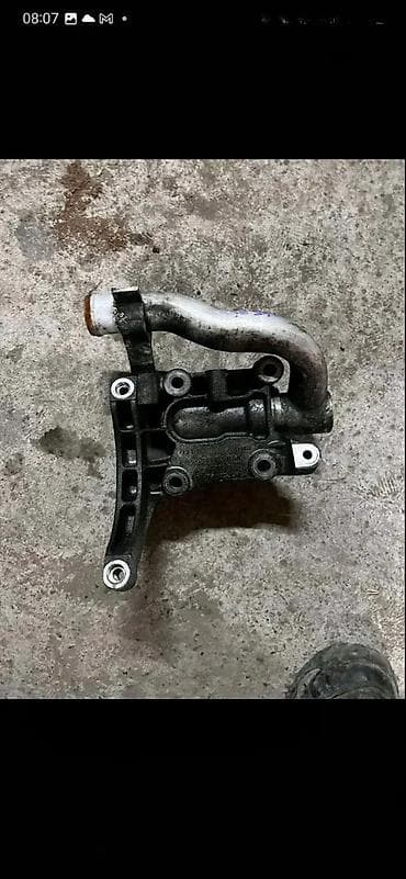 alternator delovi: AUDI Q7 A7 A6 NOSAC KOMPRESORA KLIME AN | audi vagen delovi ZEMUN — 3