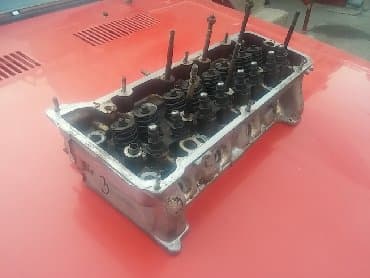 poklopac glave motora: Glava motora Lada 2105,2107 Riva motor 1300 cm3 broj 3. Skinuto sa — 4
