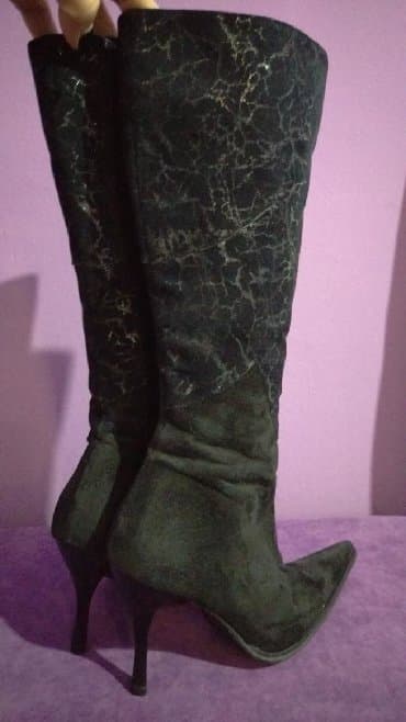 Personal Items: High boots, 36 — 7