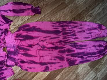 hummel zenske trenerke: Komplet trenerka S velicina Na bokovima seceno, za vise slika javite — 4