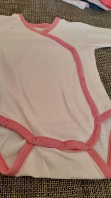 Toys: Bebi bodi na preklop, dugih rukava. Bele boje sa ružičastim obrubom — 2