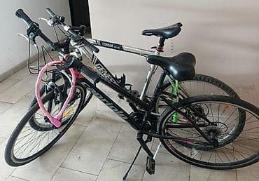 Dva gradsko-trek bicikla - Modeli/oznake vidljive: Capriolo