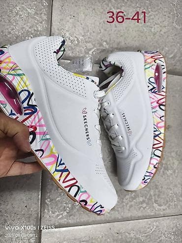 Patike: Skechers 
Cena 3500din✅️ — 7