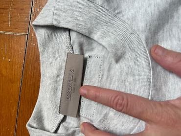 ronaldov dres: ESSENTIALS Fear of God majica kratkih rukava - Model: ESSENTIALS by — 4