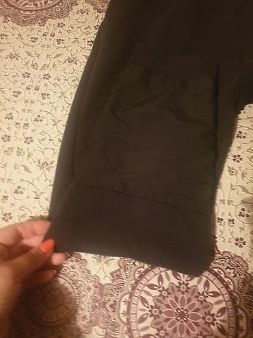 trenerke 14: Orginal adidas trenerke kao nove za uzrast 12 god. Dva para iste — 2