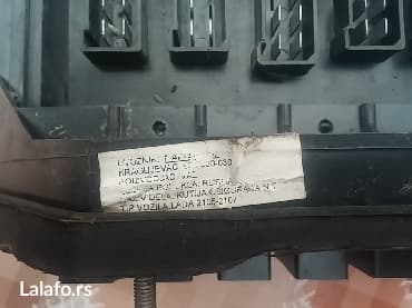 svetleca traka za auto: Tabla sa osiguračima Lada 2107 Riva, odgovara i za Ladu 2105,2104 — 9