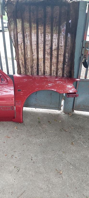 fiksatori za patosnice: (Pežo 106) Karoserijski delovi – levi bok (prednji i zadnji deo — 2