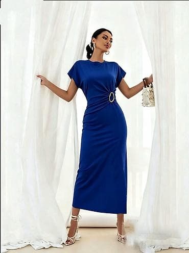 boss haljine: ✅Elegantna midi haljina sa prsten detaljem
✅1950
Din — 4