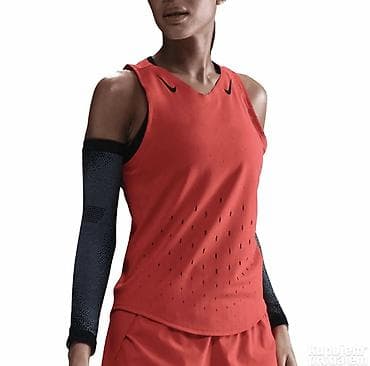 karl lagerfeld majica zenska: NIKE AeroSwift Pro Running Tank - Light Crimson/Black vel. M NOVO — 1