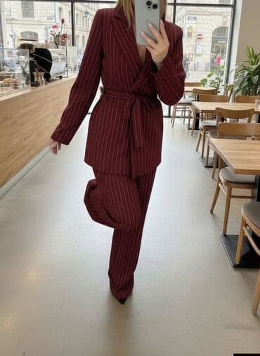 ženske trenerke novi pazar: Ženski komplet sako + pantalone sa prugama - Kroj: strukirani dugi — 2