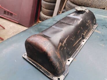 poklopac glave motora: Dekla, poklopac motora Lada 21213,21214 Niva. Polovno, ocuvano — 5