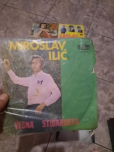 slauf sa tendom: Kolekcija gramofonskih ploča – domaći i strani naslovi - Više — 8