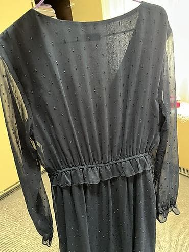ecco obuća srbija: Haljine ženskе, elegantnog i lepršavog kroja. U ponudi su dva modela — 5