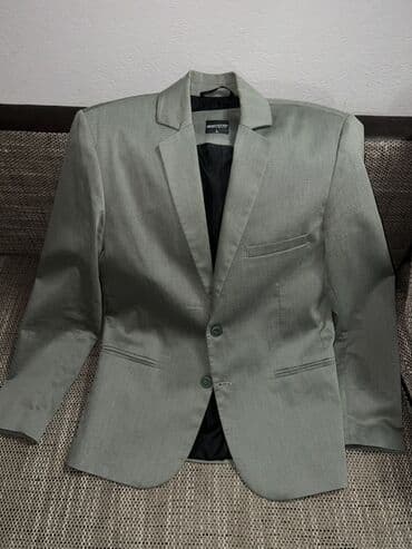 Two-piece suit, L, color - Grey at lalafo.rs Two-piece suit, L, color - Grey