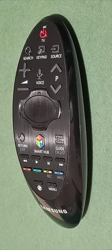 Originalni Samsung Smart Hub daljinski upravljač, model RMCTPH1AP1