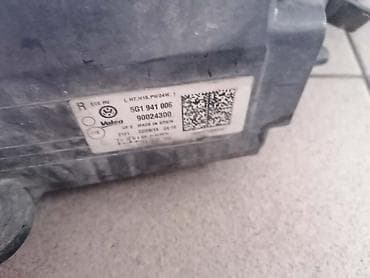 prikolica za moped: FAR DESNI HALOGENI ZA VOLKSWAGEN GOLF 7 | — 4