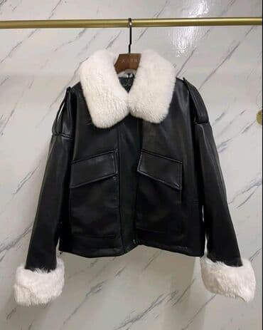 ellesse jakne cena: Cena 4000
(Uni vel) — 4