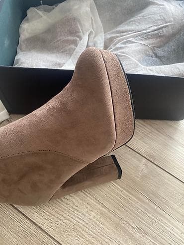 opposite novi pazar: Čizme, 39 — 2