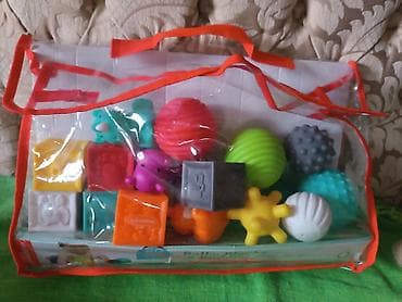dexy co kran: Infantino “Balls, Blocks & Buddies” – set aktivnosti za bebe — 3