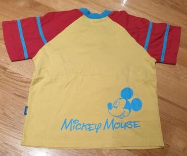 Majice: Originalna Disney majica,kao nova, i prilicno skupo placena. Na njoj — 3