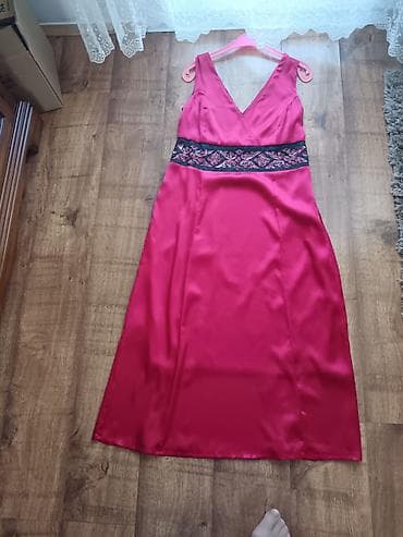 Haljine: Elegantna haljina b.p.c. bonprix collection - Model: duga/midi, bez — 1