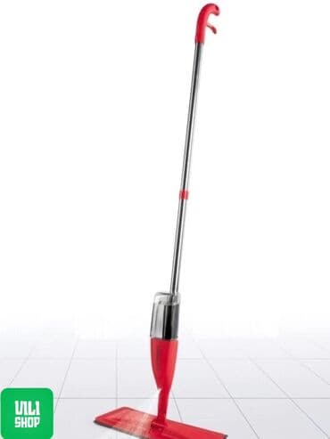 Mop sa raspršivačem vode dizajniran za efikasno čišćenje podova